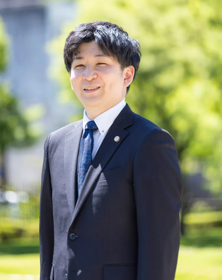 代表弁護士 小山 秀